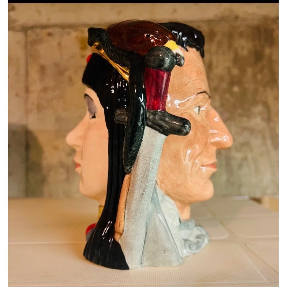 Royal Doulton Antony & Cleopatra Star-Crossed Lovers Character Jug D6728 7"